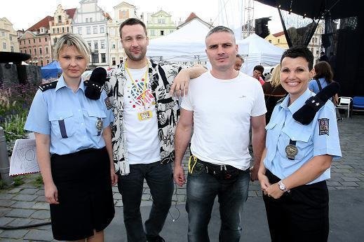 Marek Dobeš uprostřed - Praha Dětem 2011